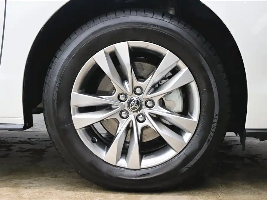 Toyota Toyota Sienna 2024 2.5L Hybrid AWD Limited Premium Edition 2025 - thumbnail 28