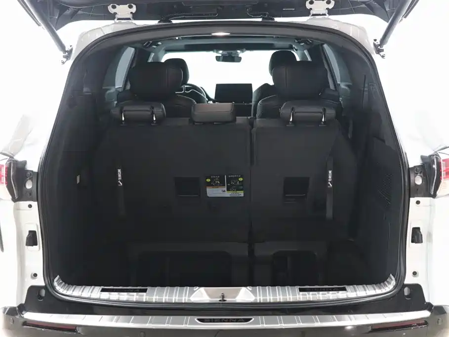 Toyota Toyota Sienna 2024 2.5L Hybrid AWD Limited Premium Edition 2025 - thumbnail 30