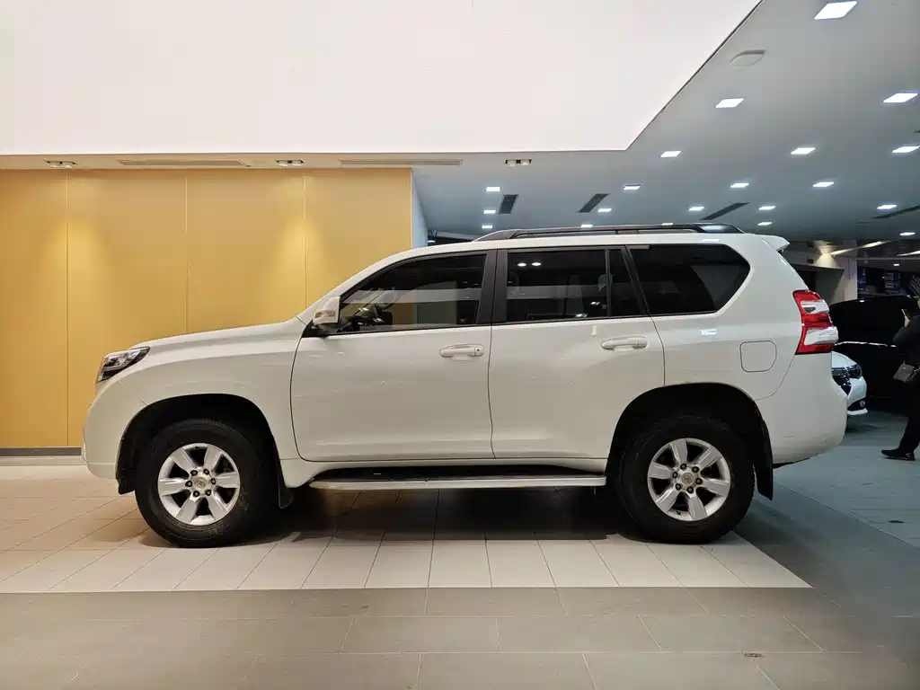 Toyota Toyota Prado 2016 3.5L Automatic TX-L NAVI 2017 - thumbnail 6