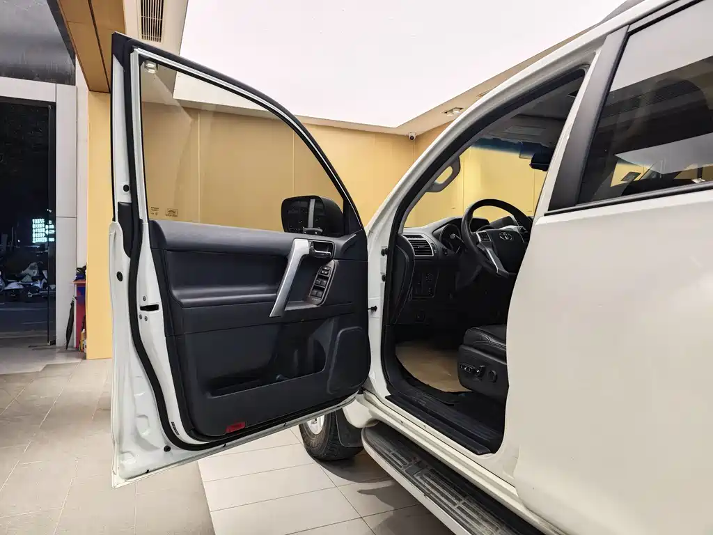 Toyota Toyota Prado 2016 3.5L Automatic TX-L NAVI 2017 - thumbnail 7