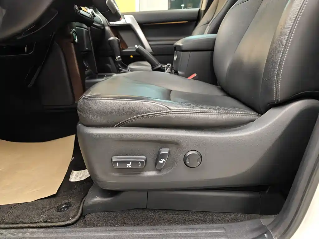 Toyota Toyota Prado 2016 3.5L Automatic TX-L NAVI 2017 - thumbnail 10