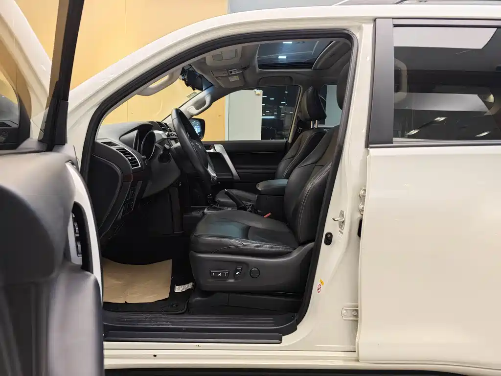 Toyota Toyota Prado 2016 3.5L Automatic TX-L NAVI 2017 - thumbnail 13