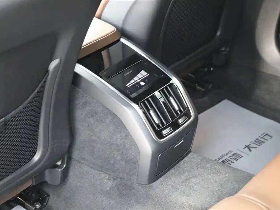Volvo Volvo S90 2025 B5 Momentum Luxury Edition 2024 - thumbnail 24