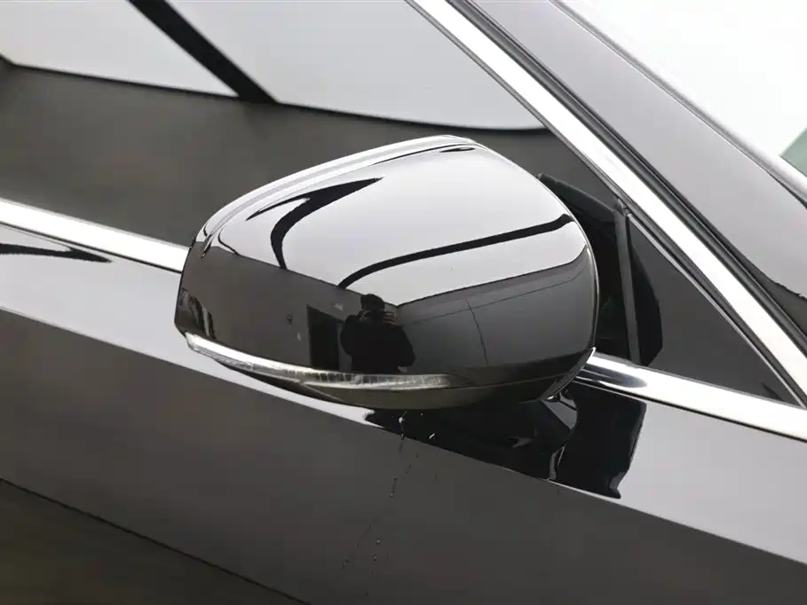Volvo Volvo S90 2025 B5 Momentum Luxury Edition 2024 - thumbnail 30