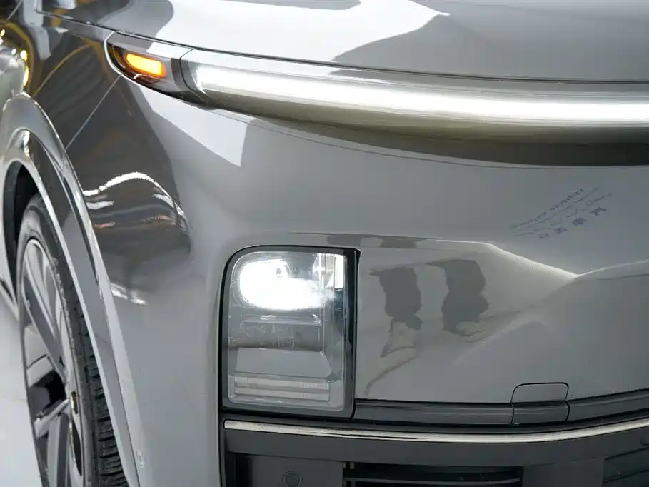 Li Auto Li L8 2023 Pro 2023 - thumbnail 12