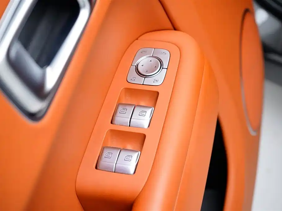 Li Auto Li L8 2023 Pro 2023 - thumbnail 24