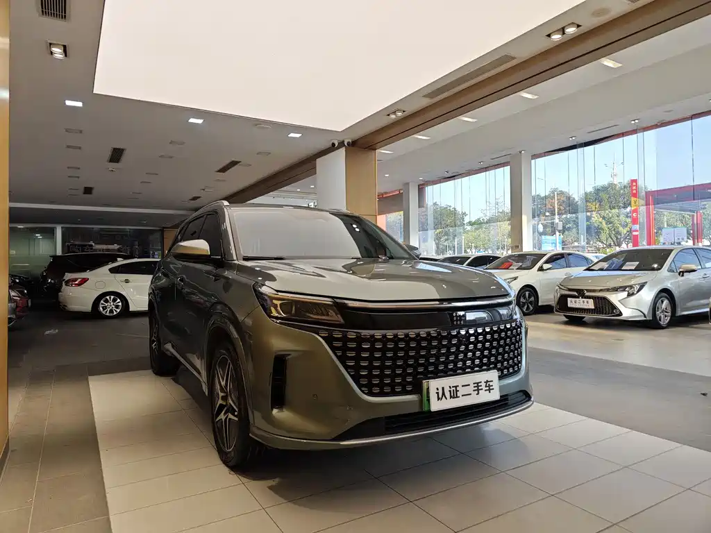 Landian Lantian E5 2023 1.5L DE-i 100KM Premium 7-seater 2024 - thumbnail 4