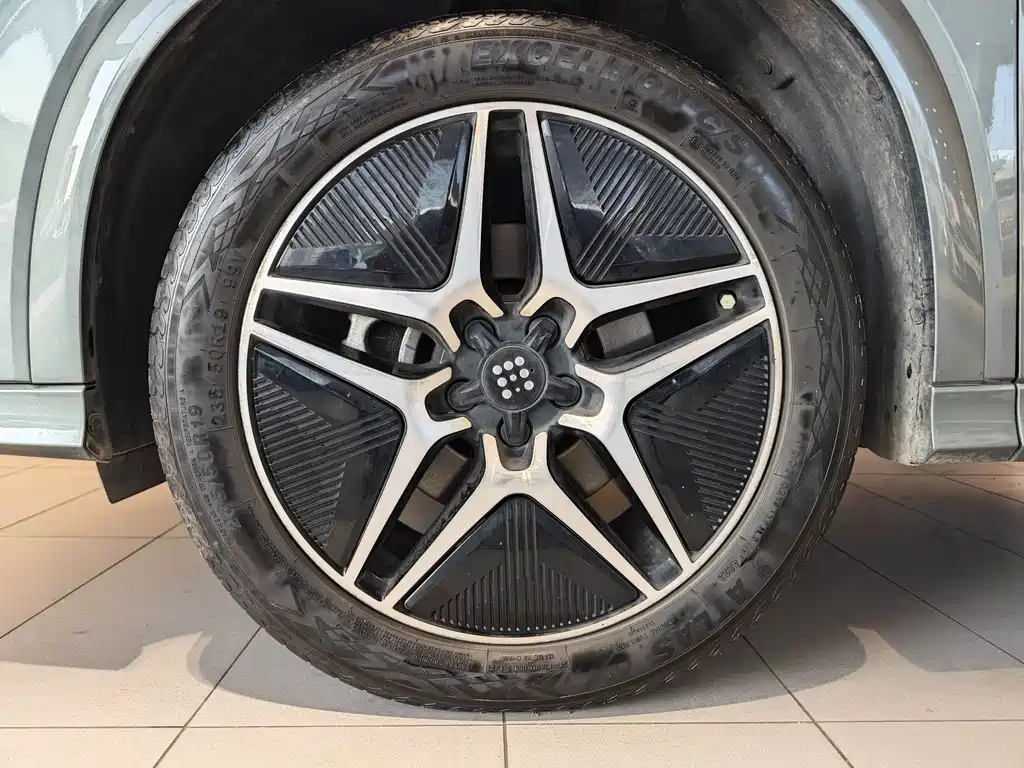 Landian Lantian E5 2023 1.5L DE-i 100KM Premium 7-seater 2024 - thumbnail 5