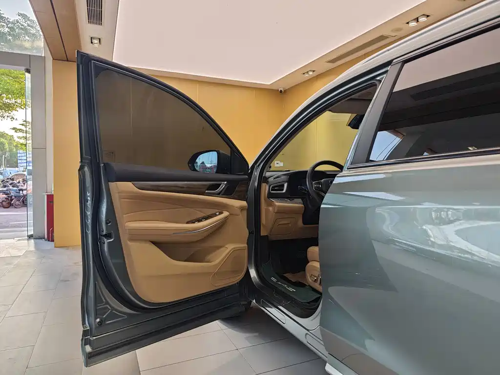 Landian Lantian E5 2023 1.5L DE-i 100KM Premium 7-seater 2024 - thumbnail 7