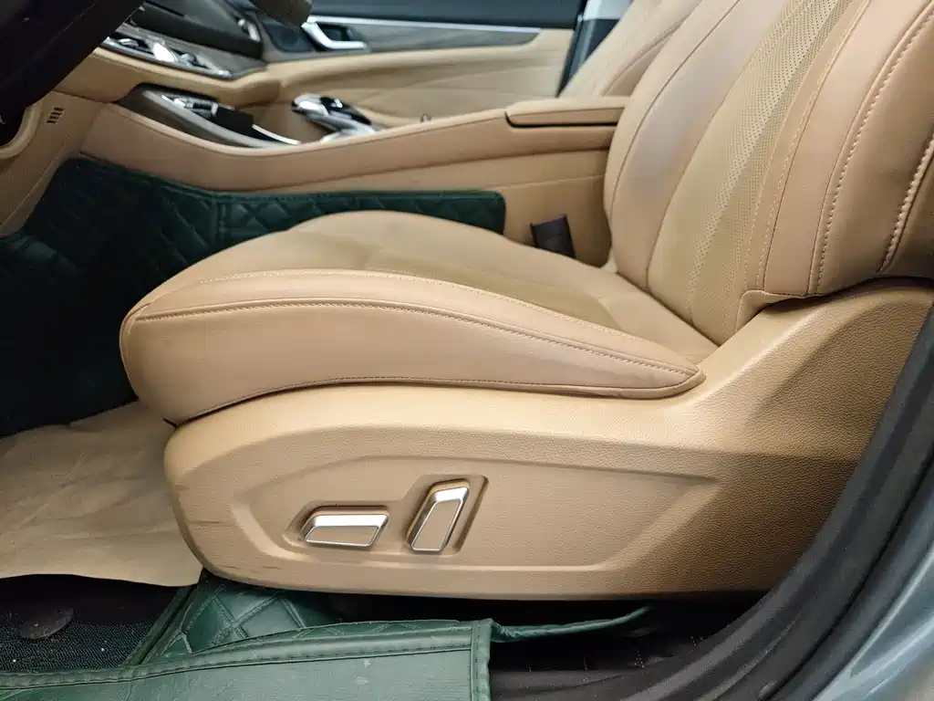 Landian Lantian E5 2023 1.5L DE-i 100KM Premium 7-seater 2024 - thumbnail 10