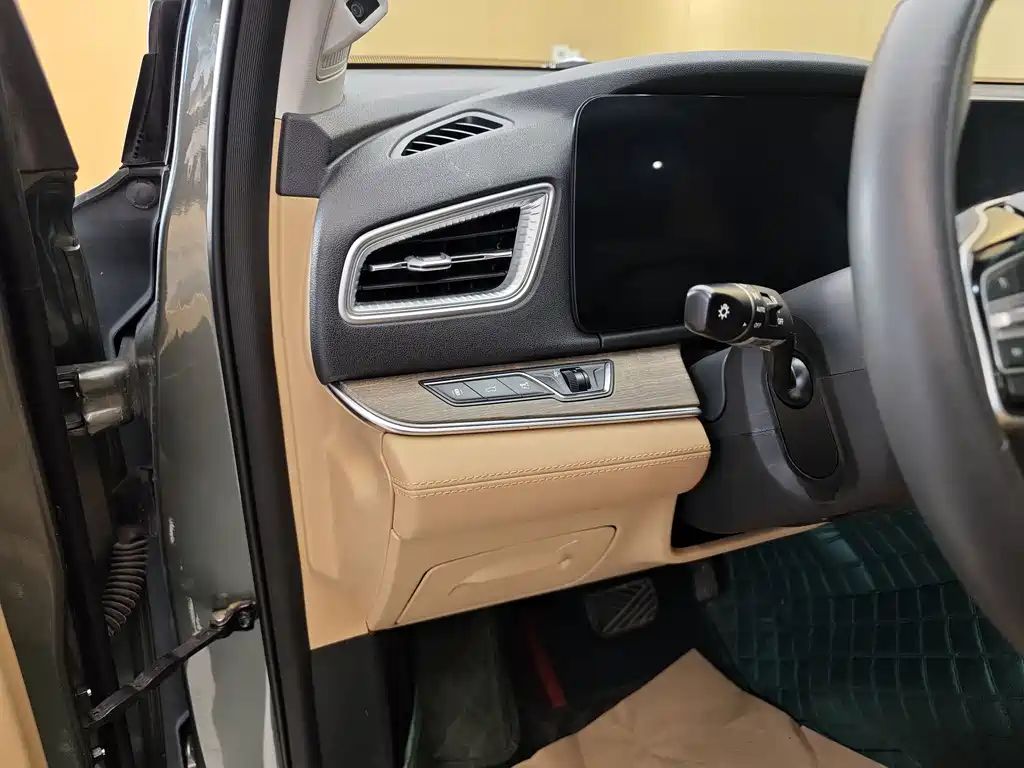 Landian Lantian E5 2023 1.5L DE-i 100KM Premium 7-seater 2024 - thumbnail 11