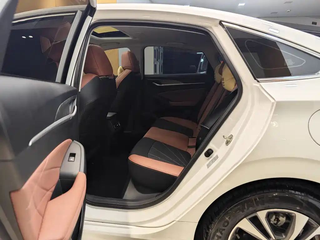 Changan Yi Dong 2023 Plus Blue Whale NE 1.4T GDI DCT Premium Edition 2024 - thumbnail 21