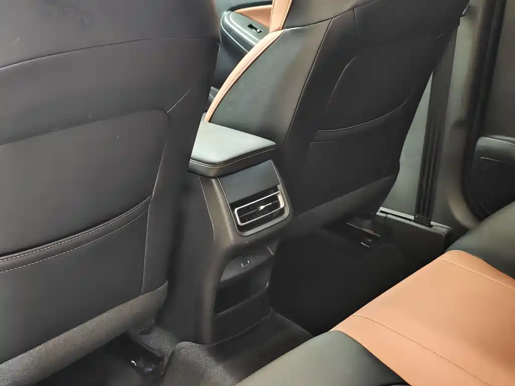 Changan Yi Dong 2023 Plus Blue Whale NE 1.4T GDI DCT Premium Edition 2024 - thumbnail 23