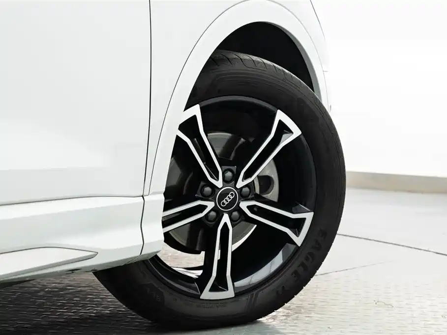 Audi Audi Q3 2021 45 TFSI quattro Fashion Dynamic Edition 2021 - thumbnail 20