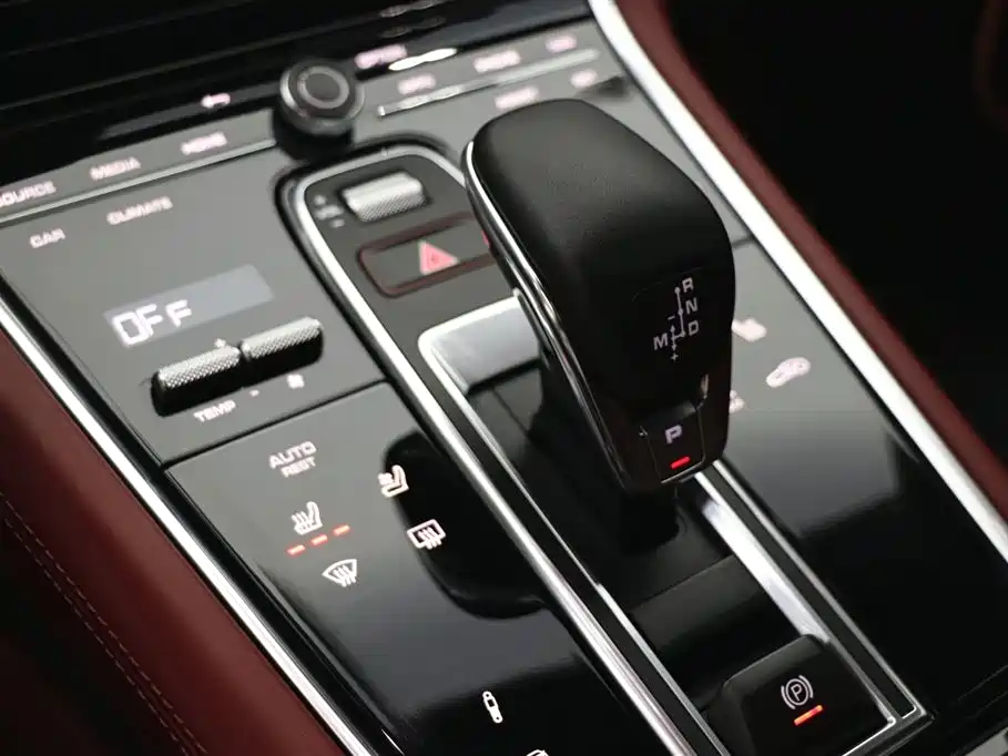 Porsche Porsche Panamera 2023 2.9T Platinum Edition 2024 - thumbnail 15