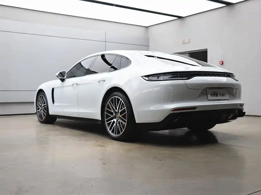Porsche Porsche Panamera 2023 2.9T Platinum Edition 2024 - thumbnail 26