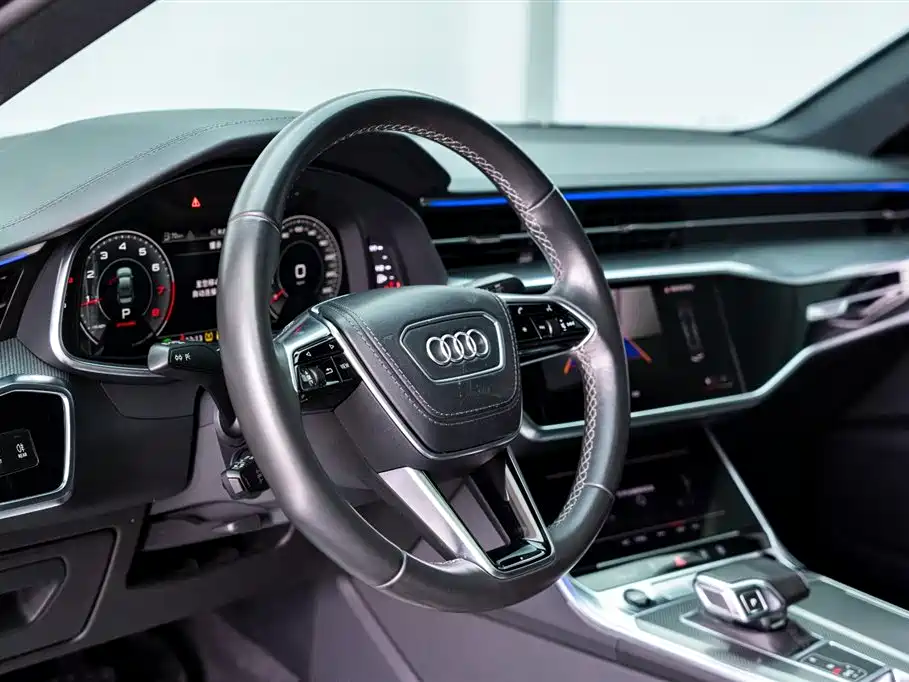 Audi Audi A6L 2023 40 TFSI Luxury Dynamic Model 2023 - thumbnail 10