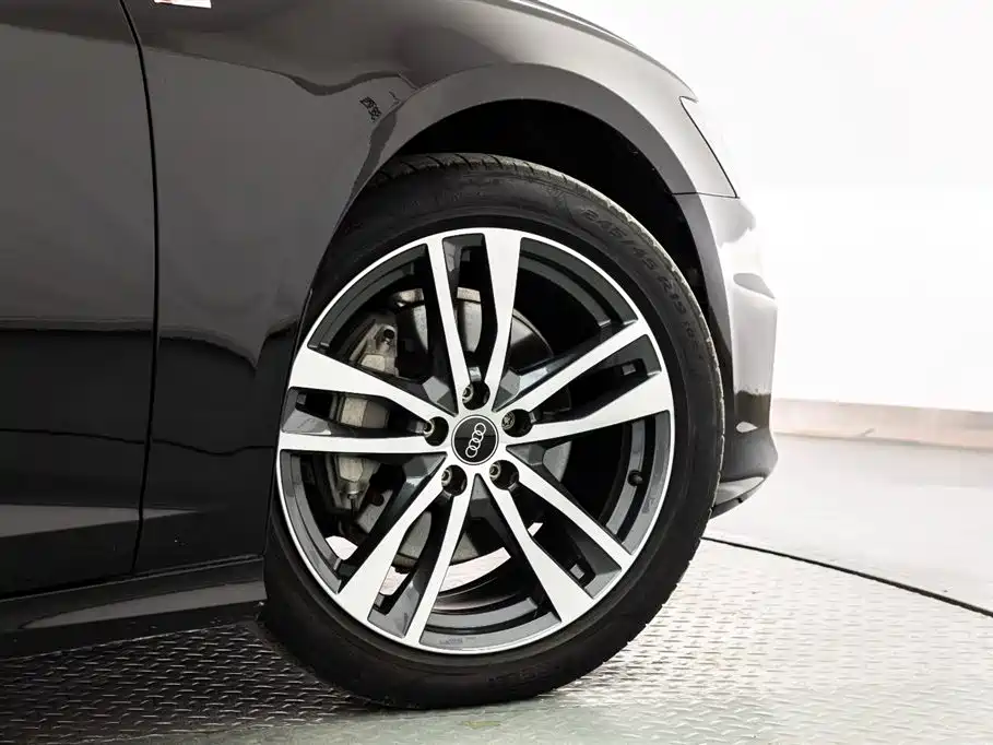 Audi Audi A6L 2023 40 TFSI Luxury Dynamic Model 2023 - thumbnail 22