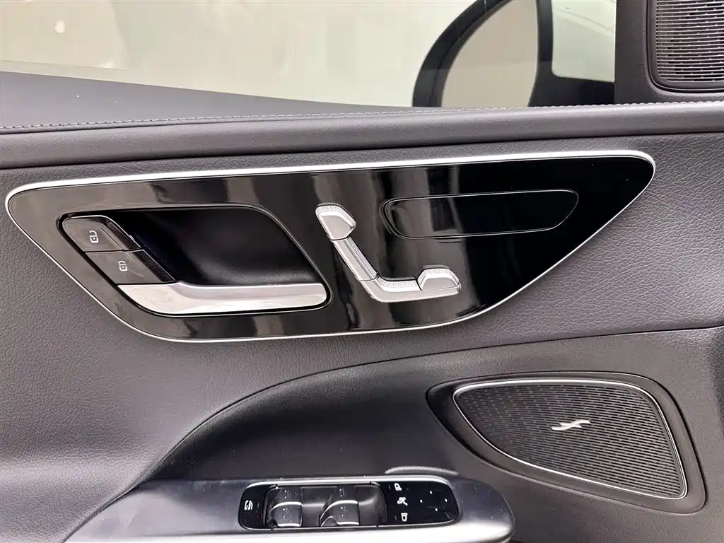 Mercedes-Benz Mercedes-Benz C-Class 2025 Model Year Facelift C 260 L Sport Edition 2025 - thumbnail 15