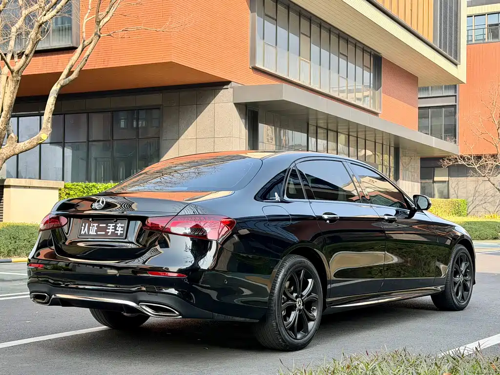 Mercedes-Benz Mercedes-Benz E-Class 2022 E 300 L Sport Fashion Edition 2022 - thumbnail 5