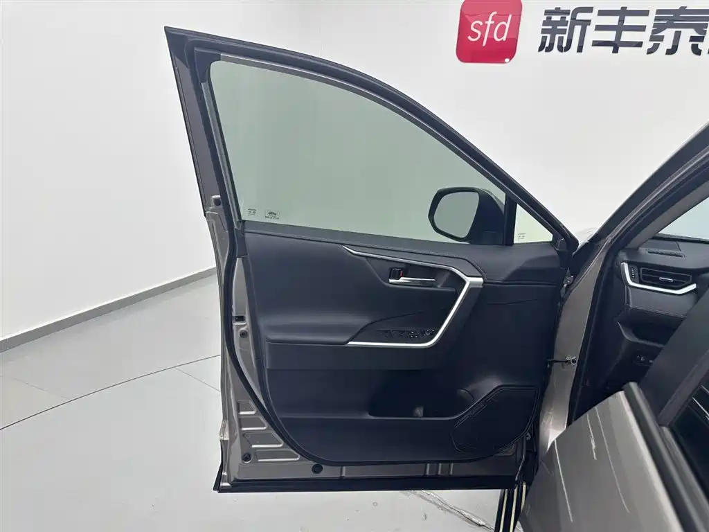 Toyota RAV4 2020 2.0L CVT 2WD Fashion PLUS Edition 2020 - thumbnail 8