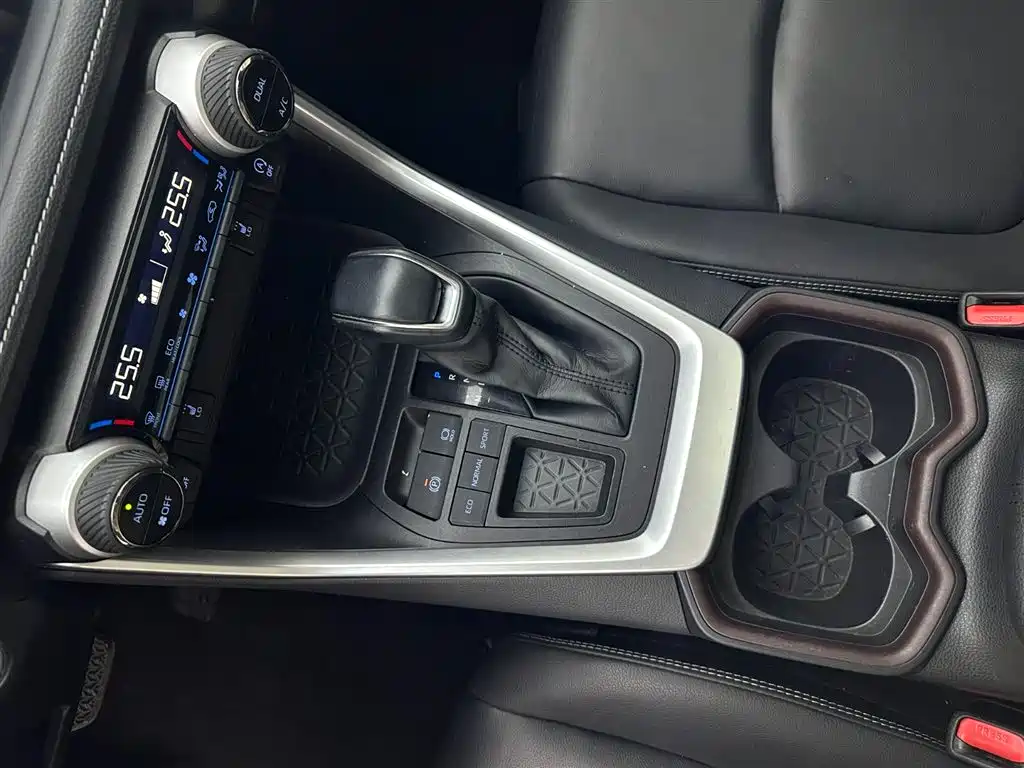Toyota RAV4 2020 2.0L CVT 2WD Fashion PLUS Edition 2020 - thumbnail 12