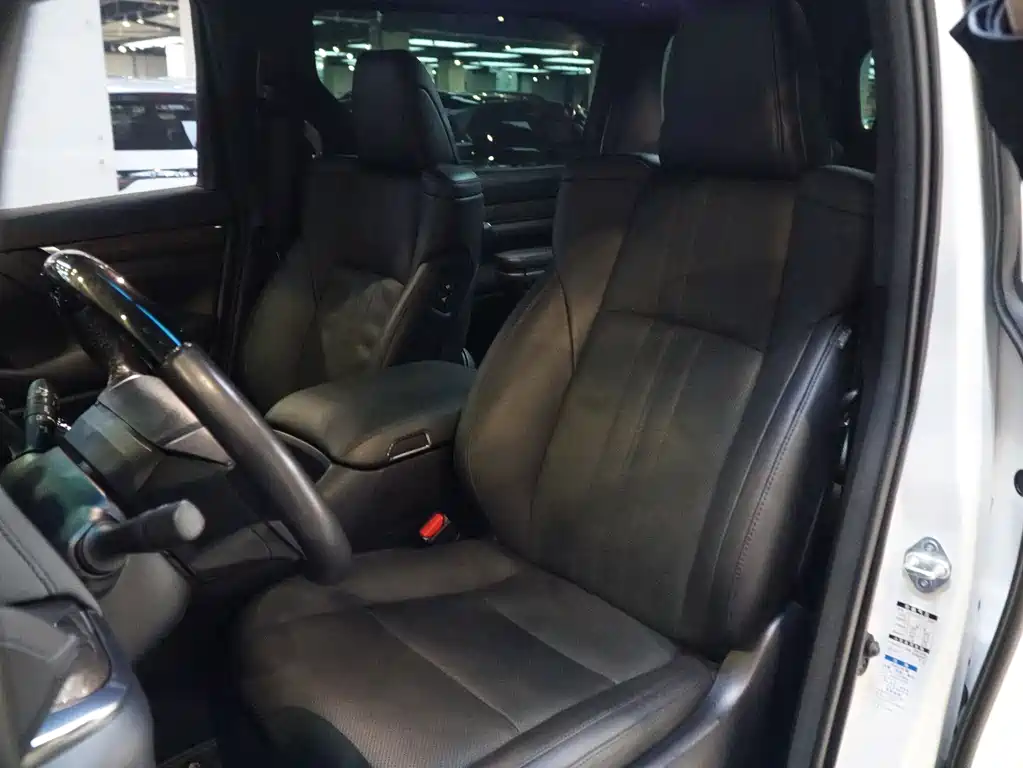 Toyota Alphard 2020 Model Hybrid 2.5L Executive Version 2020 - thumbnail 4