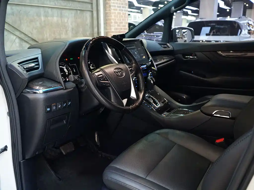 Toyota Alphard 2020 Model Hybrid 2.5L Executive Version 2020 - thumbnail 5