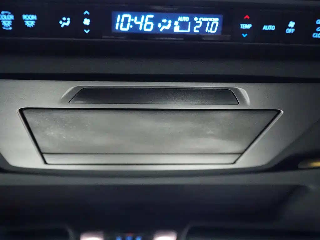 Toyota Alphard 2020 Model Hybrid 2.5L Executive Version 2020 - thumbnail 16