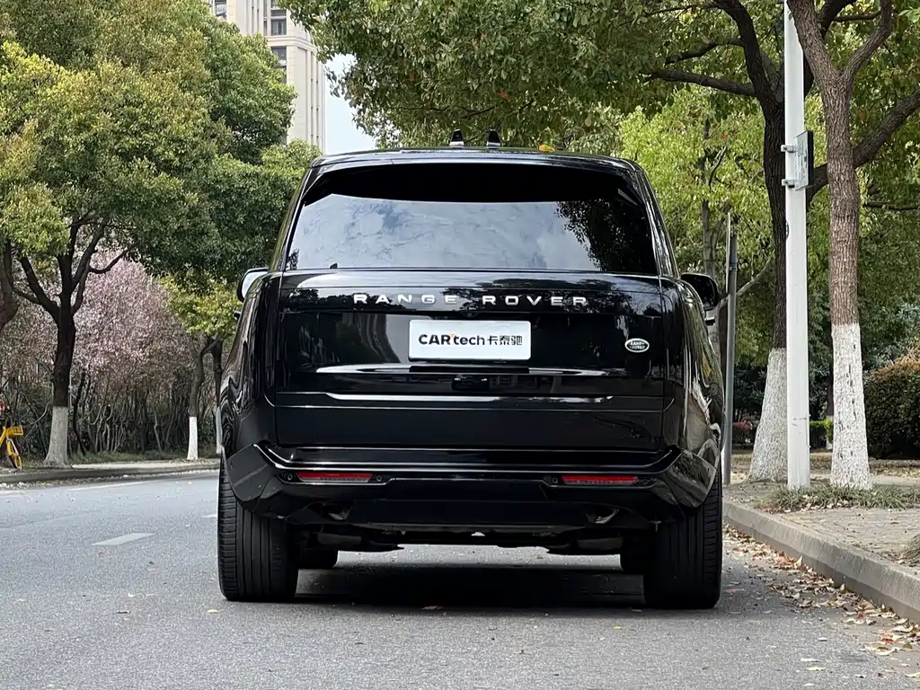 Land Rover Range Rover 2023 3.0 L6 360PS Autobiography 2024 - thumbnail 4