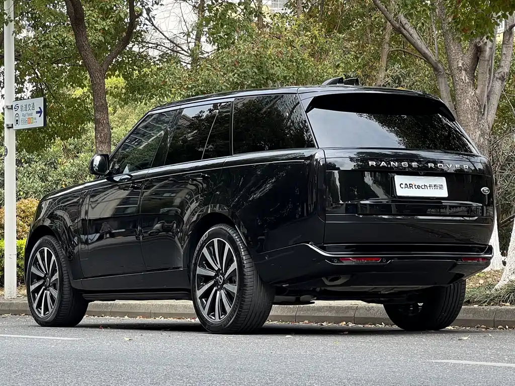 Land Rover Range Rover 2023 3.0 L6 360PS Autobiography 2024 - thumbnail 6
