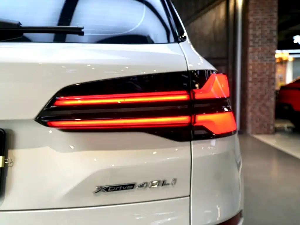 BMW BMW X5 2025 xDrive 40Li M Sport Shadow Night Package 2024 - thumbnail 6