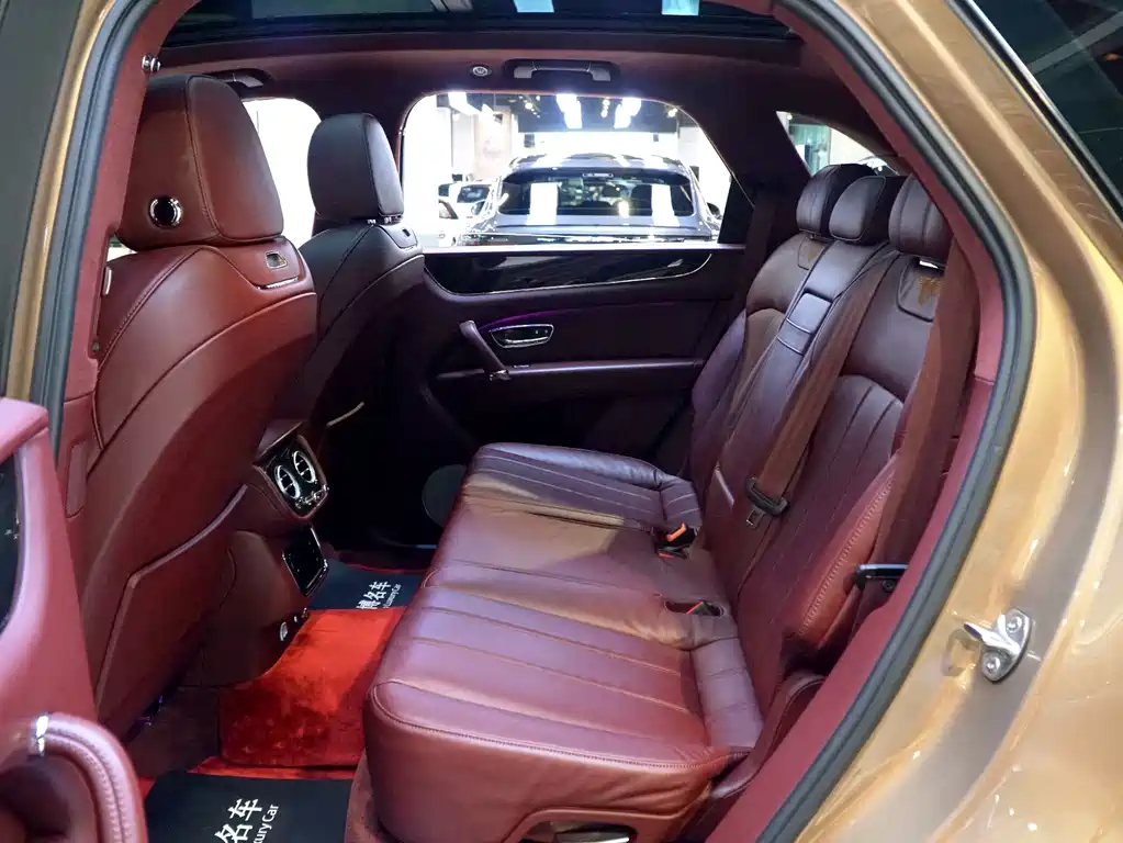 Bentley Bentayga 2018 4.0T V8 2019 - thumbnail 6
