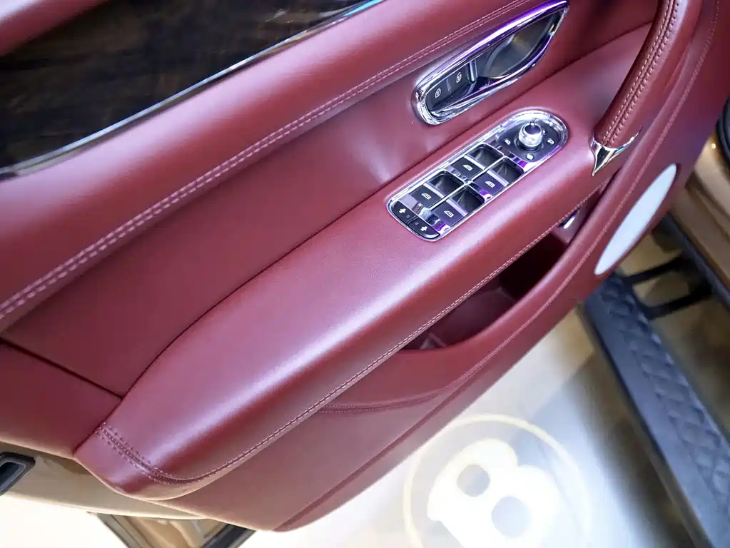 Bentley Bentayga 2018 4.0T V8 2019 - thumbnail 15