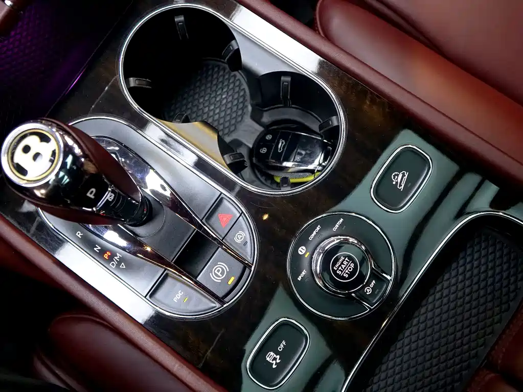 Bentley Bentayga 2018 4.0T V8 2019 - thumbnail 18
