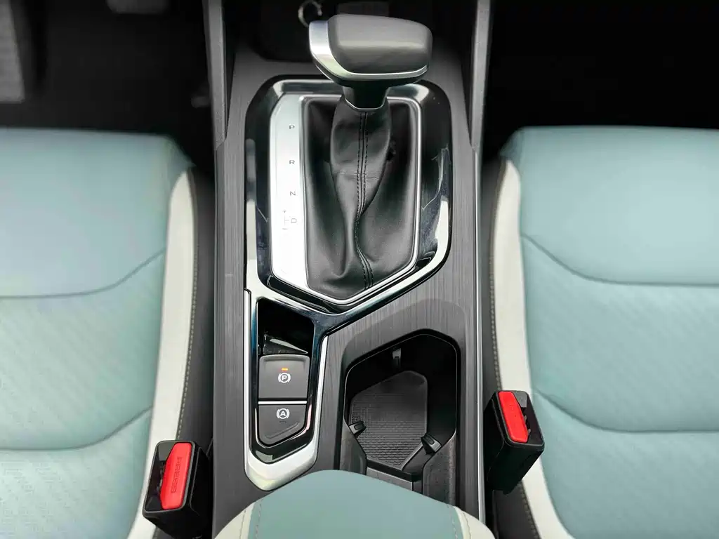 Geely Auto Geely Emgrand S 2022 1.4T CVT Cross Player Edition 2023 - thumbnail 15