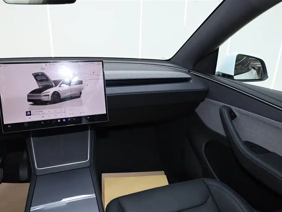 Tesla Model Y 2026 Long Range Rear-Wheel Drive 2026 - thumbnail 26