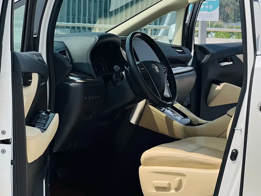Toyota Alphard 2021 Model Hybrid 2.5L Premium Edition 2022 - thumbnail 4