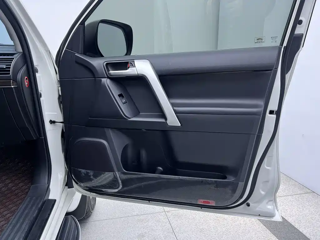 Toyota Toyota Prado 2018 3.5L Automatic TX-L Rear Spare Tire 2020 - thumbnail 24