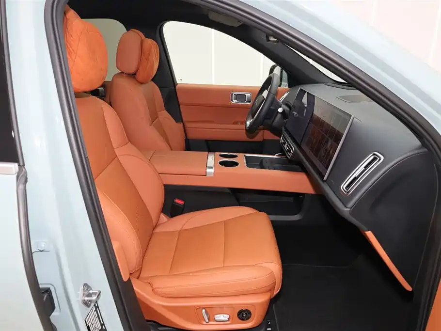 Li Auto Li L6 2025 Max Intelligent Upgrade Edition 2025 - thumbnail 5