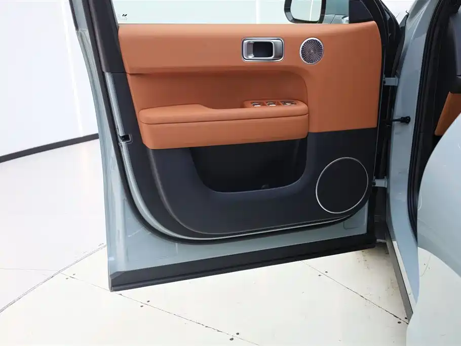 Li Auto Li L6 2025 Max Intelligent Upgrade Edition 2025 - thumbnail 7