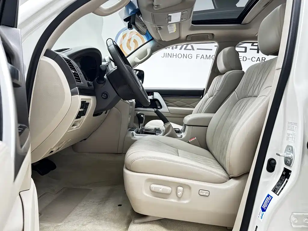 Toyota Land Cruiser (Imported) 2020 Model 5.7L Middle East Version  Actually, the internationally accepted model name would be:  **Toyota Land Cruiser 200 Series 5.7L V8 (Middle East Specification)**  Or more commonly known as:  **Toyota Land Cruiser 200** 2020 - thumbnail 7