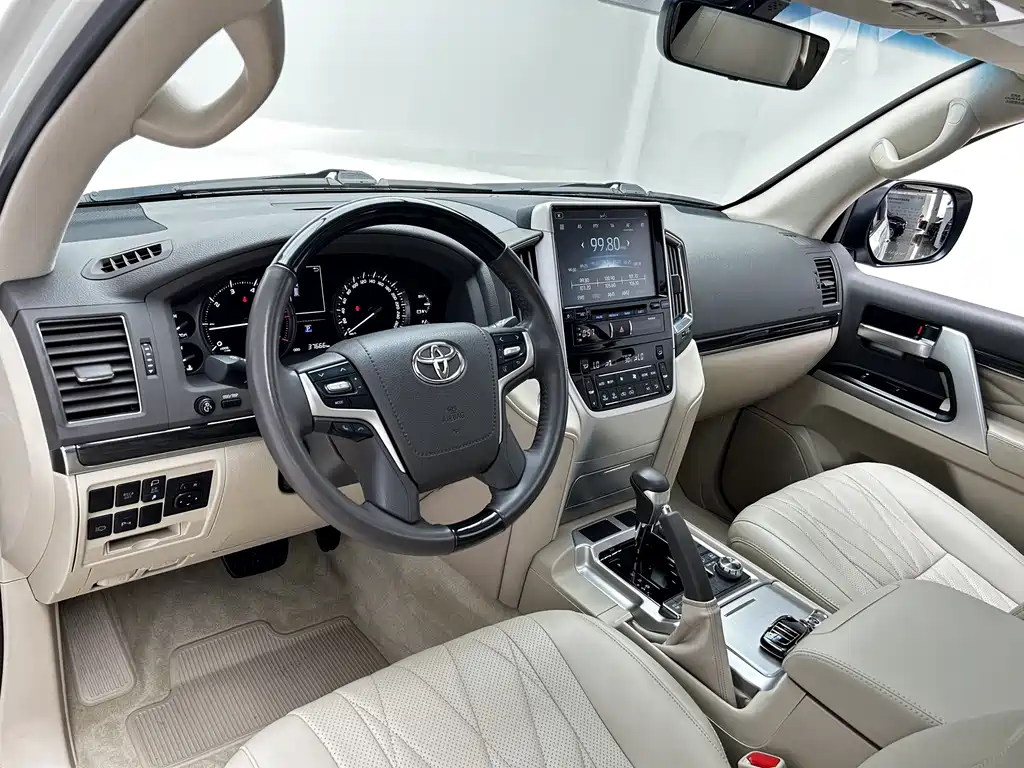 Toyota Land Cruiser (Imported) 2020 Model 5.7L Middle East Version  Actually, the internationally accepted model name would be:  **Toyota Land Cruiser 200 Series 5.7L V8 (Middle East Specification)**  Or more commonly known as:  **Toyota Land Cruiser 200** 2020 - thumbnail 8