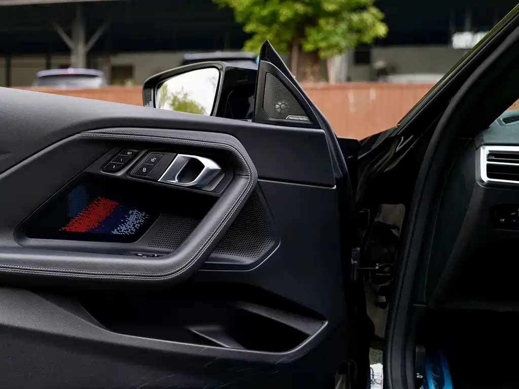 BMW BMW M2 2024 M2 2025 - thumbnail 17