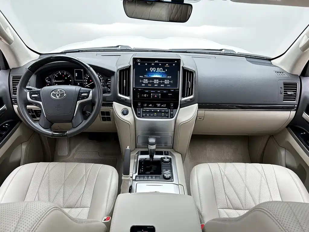 Toyota Land Cruiser (Imported) 2020 Model 5.7L Middle East Version  Actually, the internationally accepted model name would be:  **Toyota Land Cruiser 200 Series 5.7L V8 (Middle East Specification)**  Or more commonly known as:  **Toyota Land Cruiser 200** 2020 - thumbnail 10