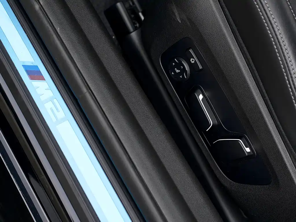BMW BMW M2 2024 M2 2025 - thumbnail 18