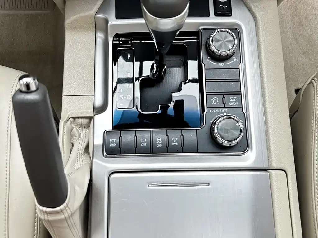 Toyota Land Cruiser (Imported) 2020 Model 5.7L Middle East Version  Actually, the internationally accepted model name would be:  **Toyota Land Cruiser 200 Series 5.7L V8 (Middle East Specification)**  Or more commonly known as:  **Toyota Land Cruiser 200** 2020 - thumbnail 13