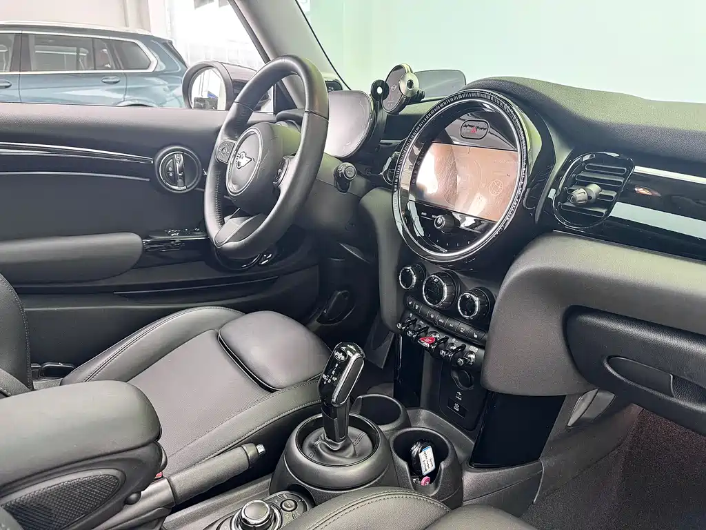 MINI MINI 2023 Facelift 1.5T COOPER Artist 2022 - thumbnail 13