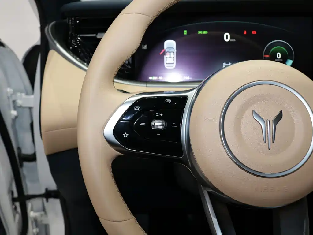 Lantu Automobile Lantu FREE 2024 Extended Range Intelligent Driving Version 2023 - thumbnail 8