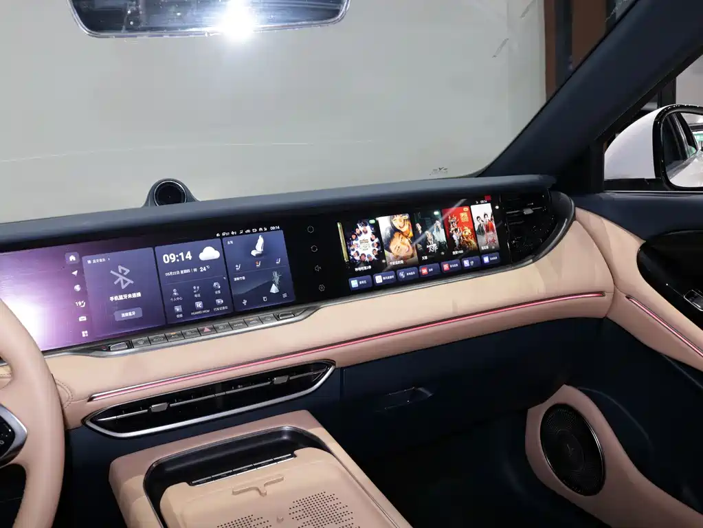 Lantu Automobile Lantu FREE 2024 Extended Range Intelligent Driving Version 2023 - thumbnail 14